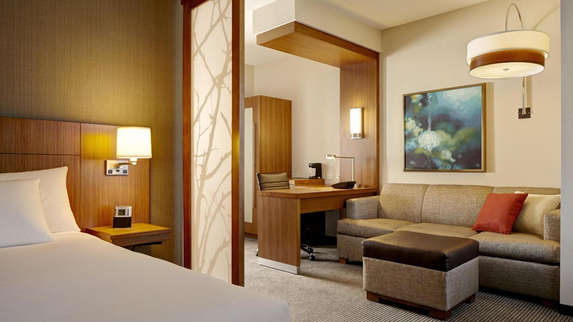 Hyatt Place At The Hollywood Casino Pittsburgh South Washington Room photo